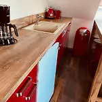 Moderne Im Grünen In Wrn *