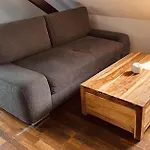 Moderne Im Grünen In Wrn