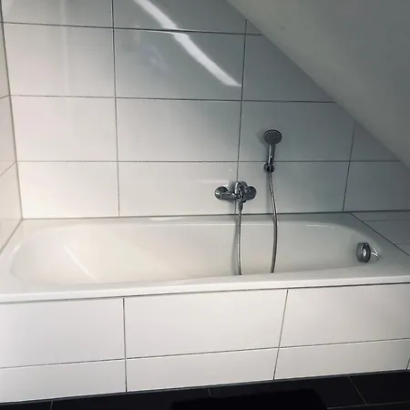 Moderne Im Gruenen In Wrn Apartment *
