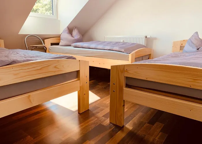 アパート Moderne Im Gruenen In Wrn