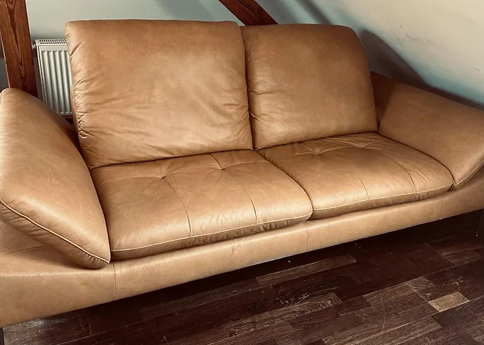 Moderne Im Gruenen In Wrn