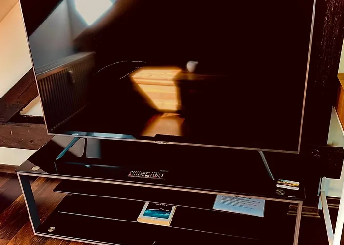 Moderne Im Gruenen In Wrn アパート