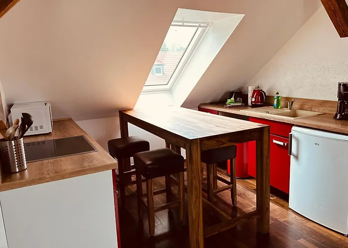 アパート Moderne Im Gruenen In Wrn *